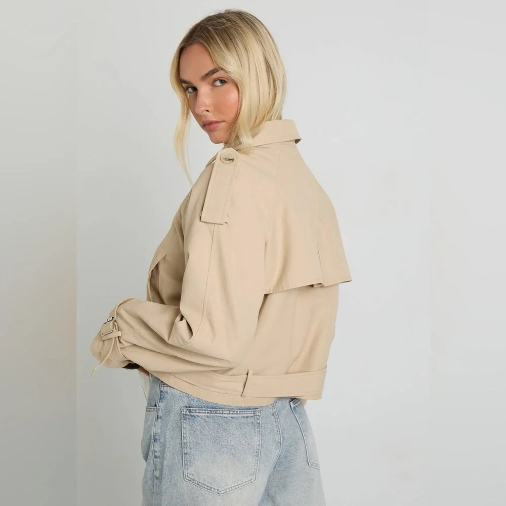 Boohoo Cropped Trench Jacket Beige Belted Short Trench Coat | NWT Size 4 - Picture 5 of 15